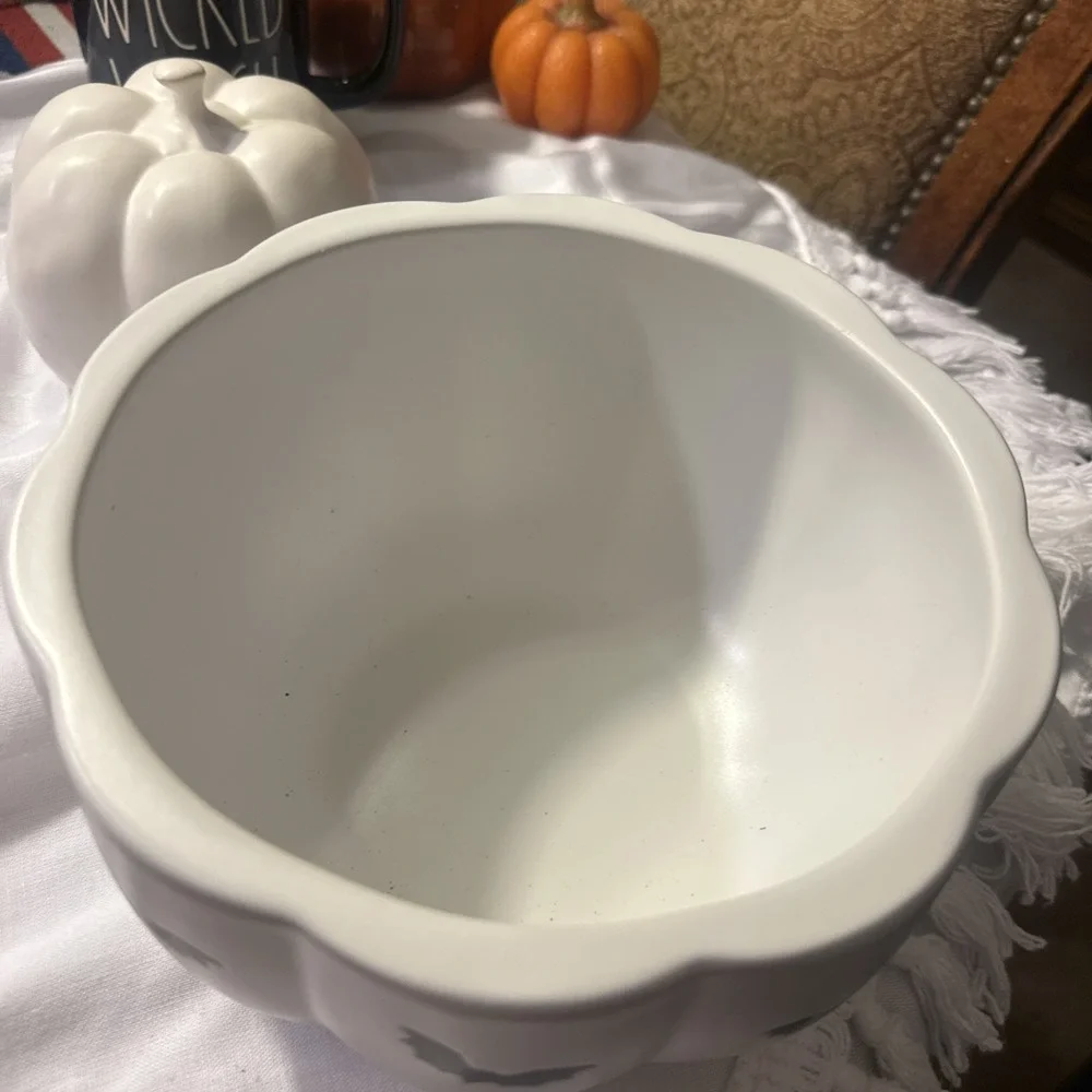 The Bake Shop Halloween Mixing – Bats 🦇